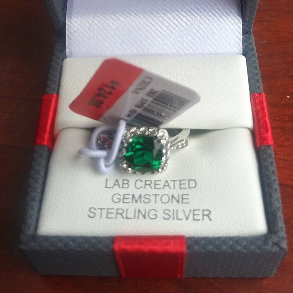 Sterling Silver 925 Lab Created Emerald and White Sapphire Ring Size 7
